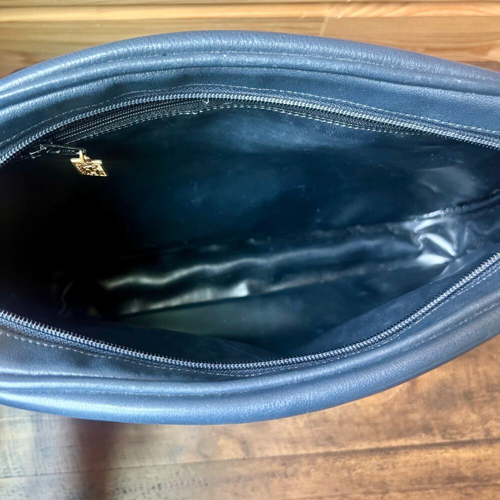 Vintage Anne Klein Leather Crossbody Bag Navy Blue 80s Gold Hardware Small Purse - Picture 6 of 16